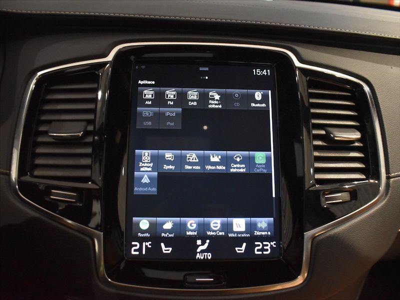 Volvo XC90 2,0 D5 AWD INS, Bowers,vzduch, - fotka 21 z 31