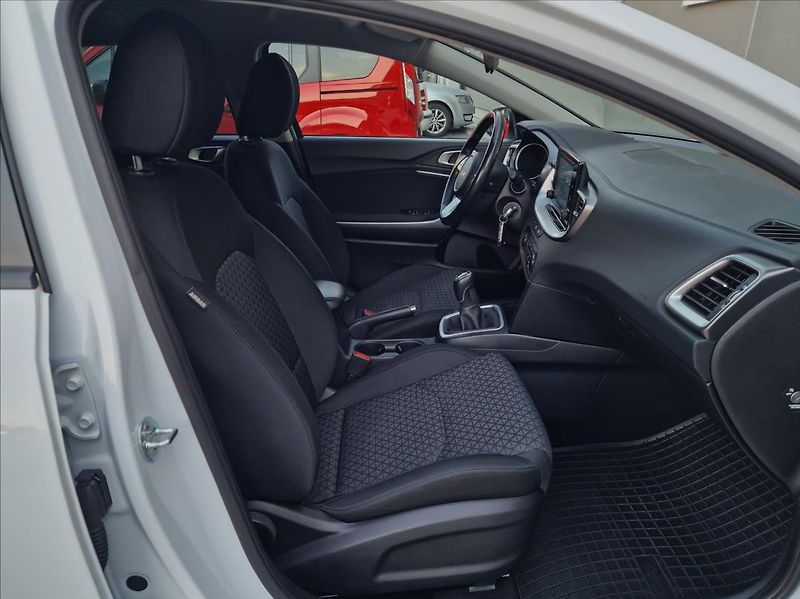 Kia Ceed 1.0 T-GDI 88kW Spin SW,1.Maj. - fotka 14 z 50
