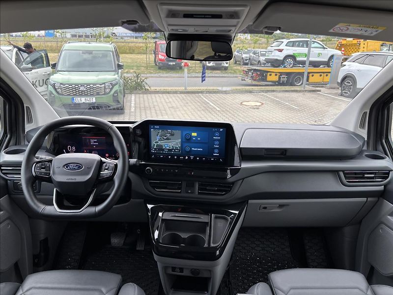 Ford Tourneo Custom 2,0 125kW Titanium X AWD L2 - fotka 21 z 48