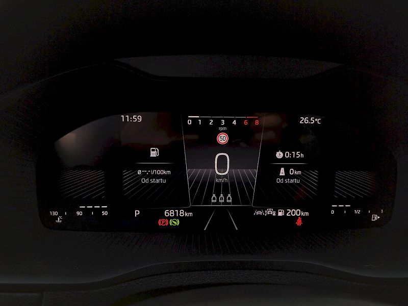 Škoda Karoq (2025) Selection 1,5 Tsi 110 Kw DSG - fotka 7 z 36