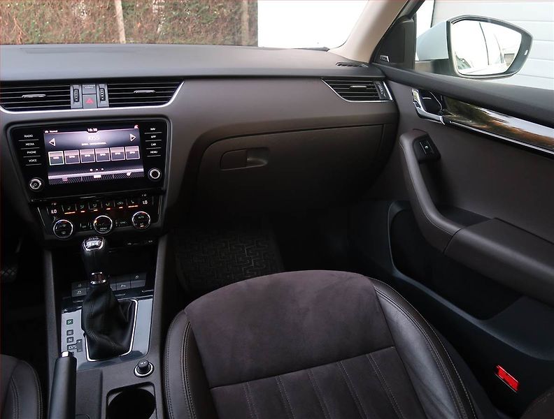 Škoda Octavia (2017) Laurin&Klement 2.0 TDI, 4X4 - fotka 8 z 24