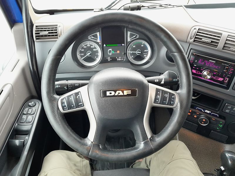 DAF CF 480 FAT 6x4 - fotka 37 z 44