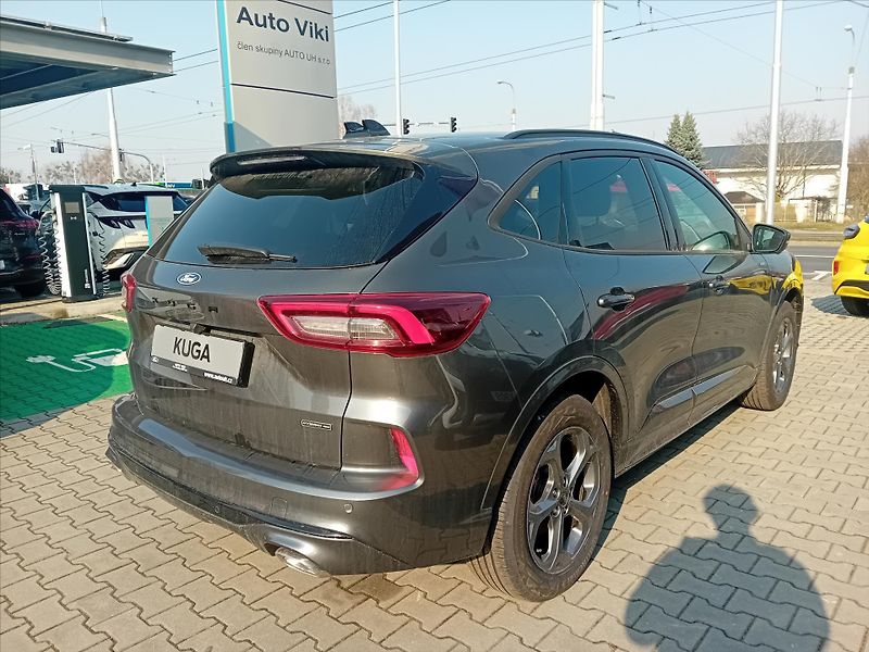 Ford Kuga (2026) 2,5 HEV 134kW/183k  ST-Line X - fotka 5 z 14