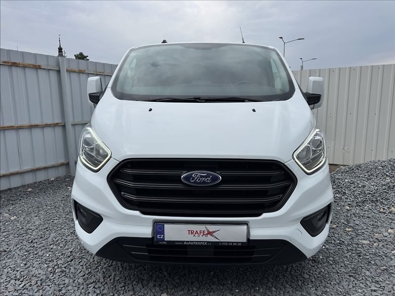 Ford Transit Custom 2,0 TDCi L1H1 DPH 1.maj ČR - fotka 2 z 50
