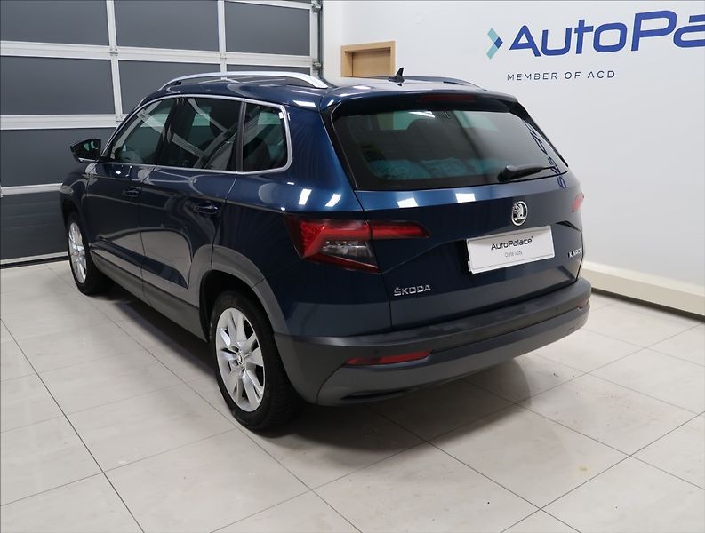 Škoda Karoq 1,5 TSI ČR 1. MAJ NAVI 2x ALU - fotka 7 z 45