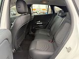 Mercedes-Benz GLA 180 d - náhled 14