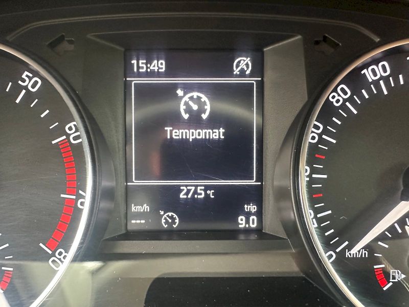 Škoda Fabia (2018) 1,0 TSI / 70 KW / Style Plus - fotka 18 z 30