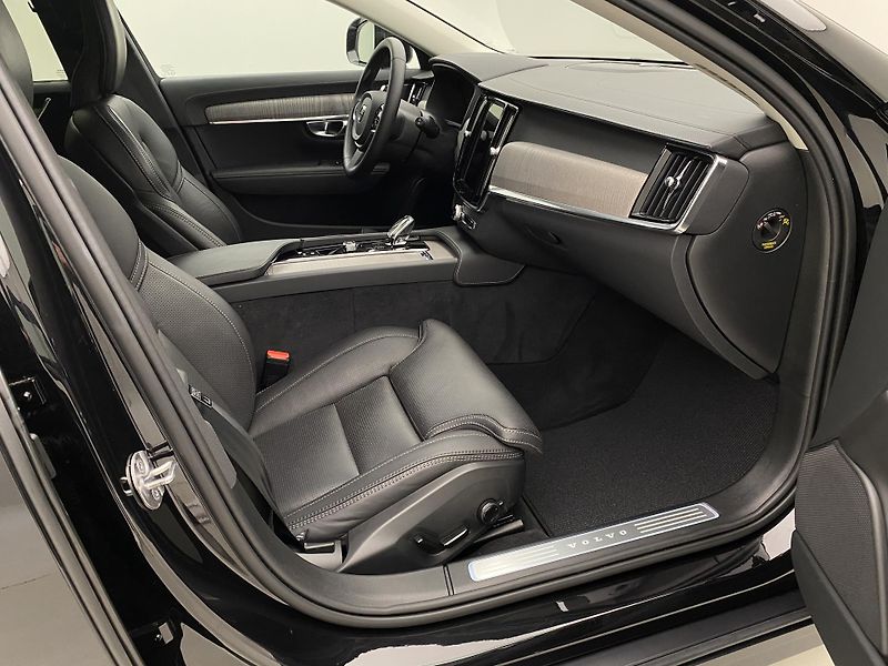 Volvo V90 CC B5 AWD BRIGHT PLUS AUT - fotka 24 z 63