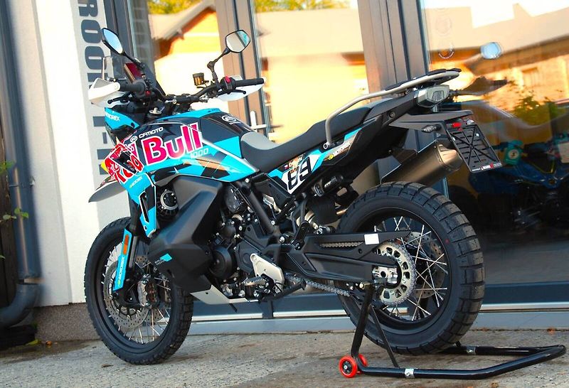 CFMOTO 800 MT (2026) 800MT-X REDBULL EDICE - fotka 6 z 14