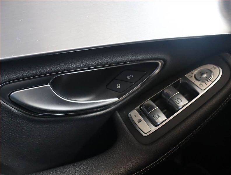 Mercedes-Benz Třídy C (2019) C 220 d - fotka 22 z 22