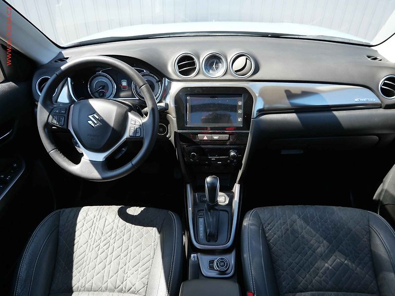 Suzuki Vitara (2019) 1.4 BoosterJet 4x4, 2.maj,ČR - fotka 8 z 30