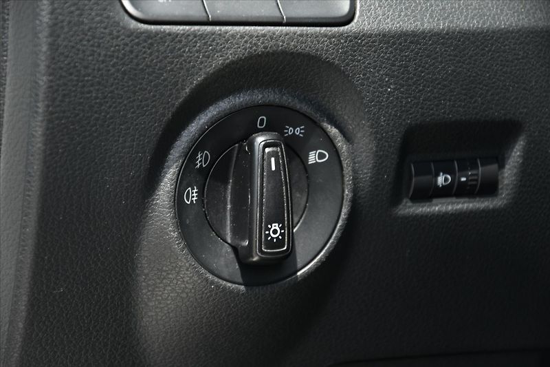Škoda Fabia 1.2 TSI 66kW 1.MAJITEL DPH ČR - fotka 19 z 20