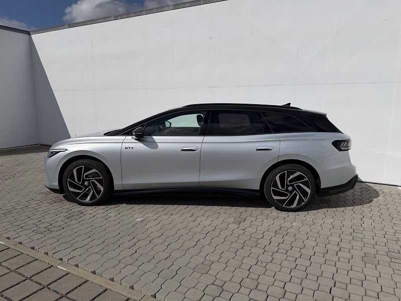 Volkswagen ID.7 Tourer (2025) GTX People 86kWh 4Motion - fotka 3 z 8