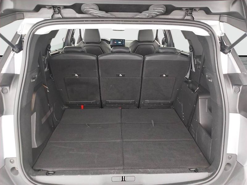 Peugeot 5008 (2021) PureTech 130 - fotka 14 z 23