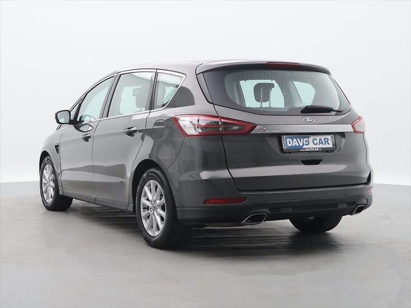 Ford S-MAX 2,0 TDCI 132kW Titanium - fotka 5 z 34