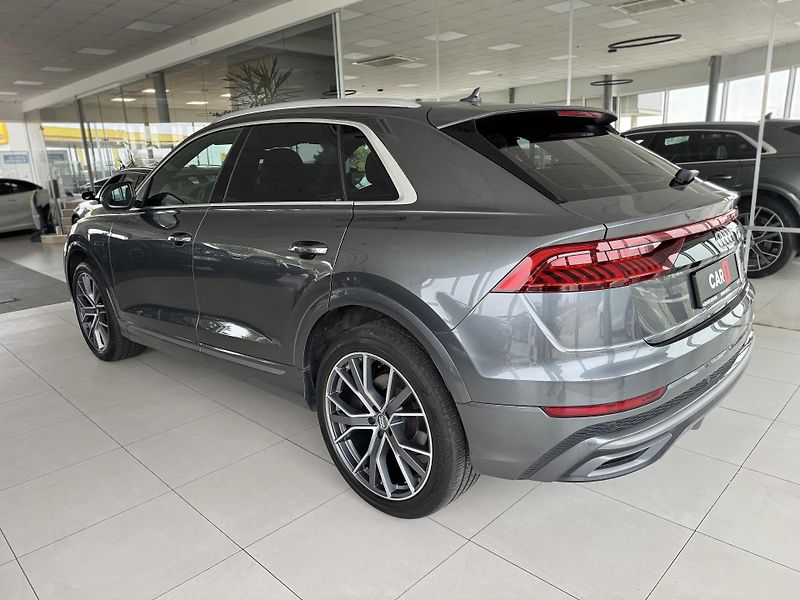 Audi Q8 50TDI Quattro*S-LINE*REZERVACE - fotka 7 z 42