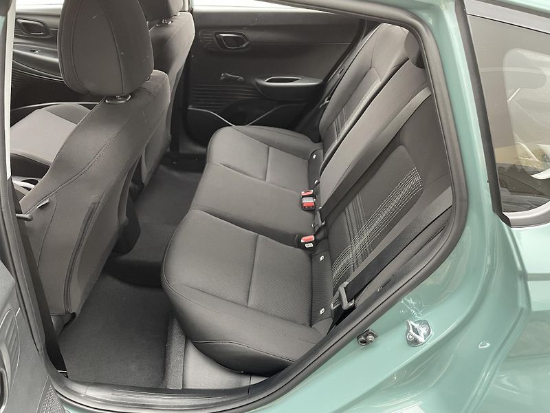 Hyundai Bayon FL 1,2I COMFORT - fotka 8 z 27