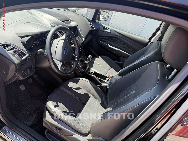 Ford Grand C-MAX (2015) 2.0 TDCi, AC, TZ - fotka 3 z 3