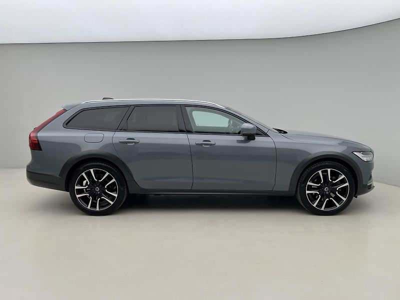 Volvo V90 CC B4 AWD PLUS AUT - fotka 10 z 45