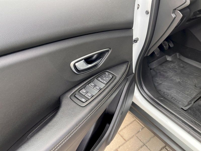 Renault Grand Scénic (2018) 1,3TCe 103KW Zen *REZERVACE - fotka 10 z 21