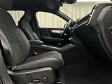 Volvo XC40 (2026) B3 BLACK EDITION PLUS AUT - náhled 24