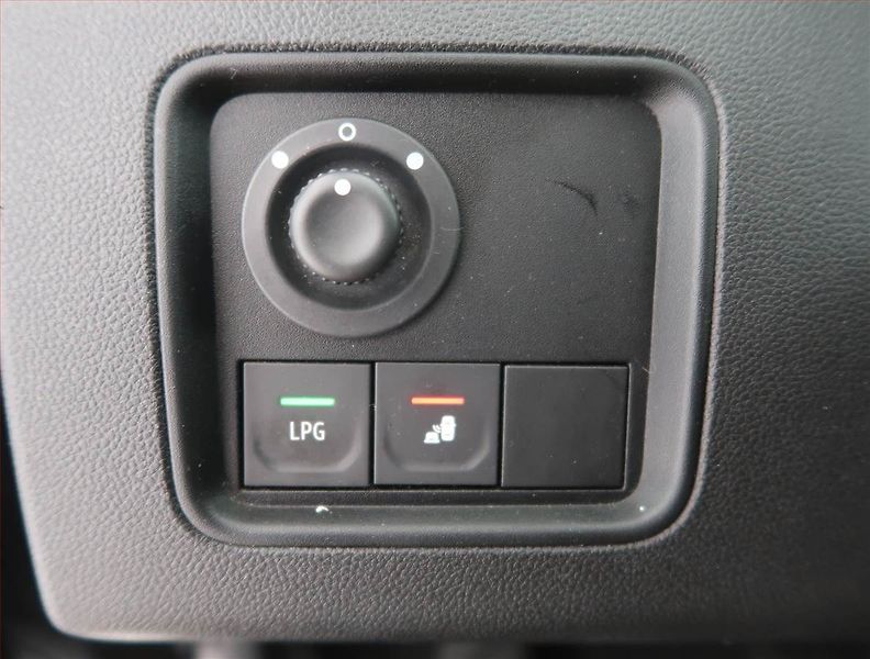 Dacia Duster (2021) 1.0 TCe, LPG, Tempomat - fotka 18 z 18
