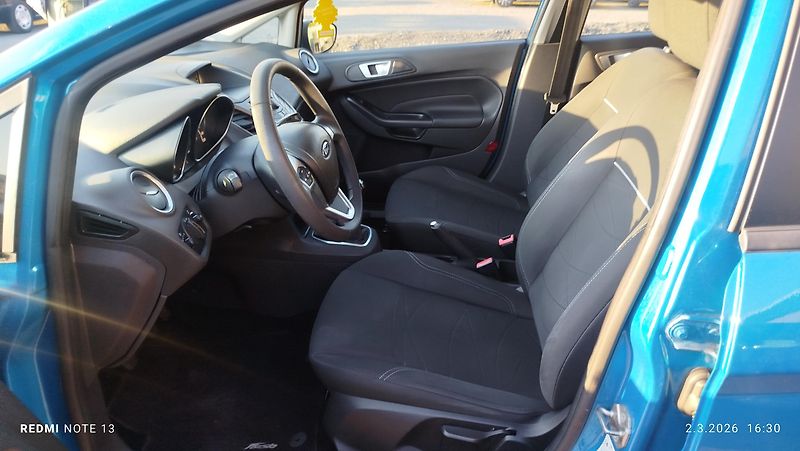 Ford Fiesta (2013) 1.25 16v  60 kw top stav - fotka 6 z 28