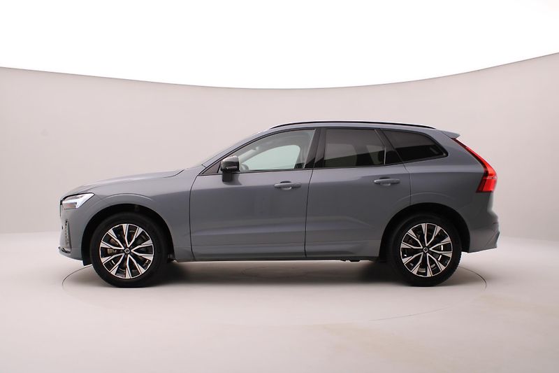 Volvo XC60 B4 AWD DARK PLUS AUT REZERVACE - fotka 9 z 48