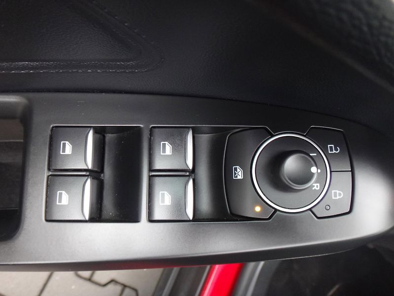 Ford Focus (2021) Trend Edition 1.0 EcoBoost 92k - fotka 13 z 30