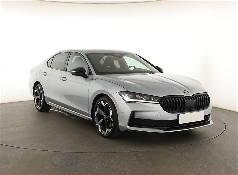 Škoda Superb (2025) 2.0 TDI, Sportline - fotka 1 z 21