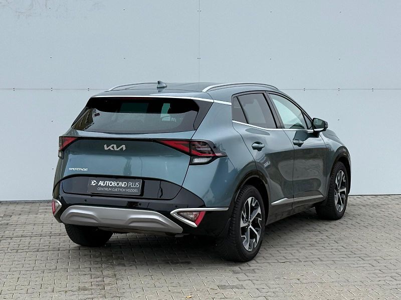 Kia Sportage 1.6 T-GDi MHEV DCT AWD TOP Evo - fotka 2 z 30