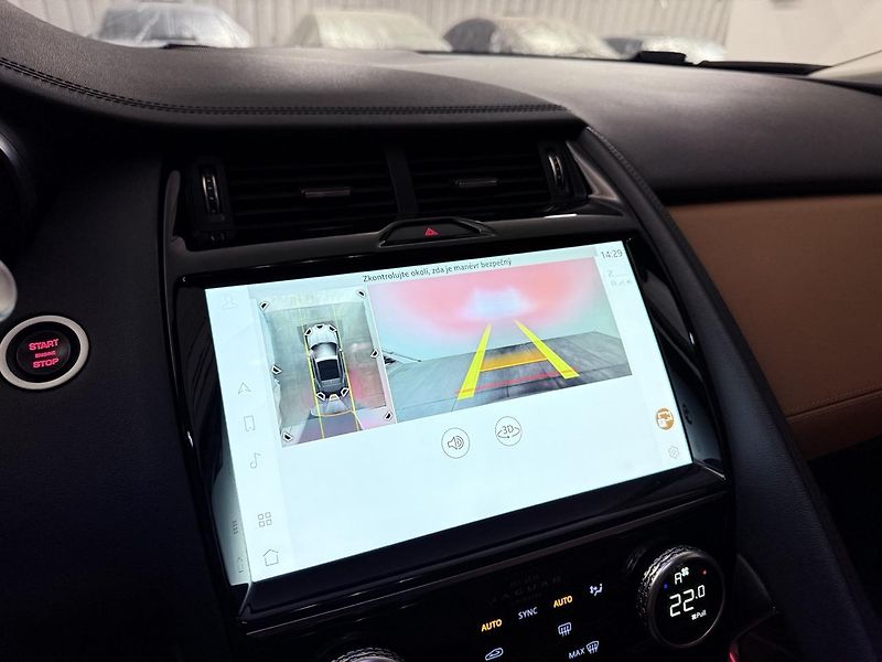 Jaguar E-Pace (2021) 2.0D,4WD,FACELIFT,ZÁRUKA - fotka 51 z 56
