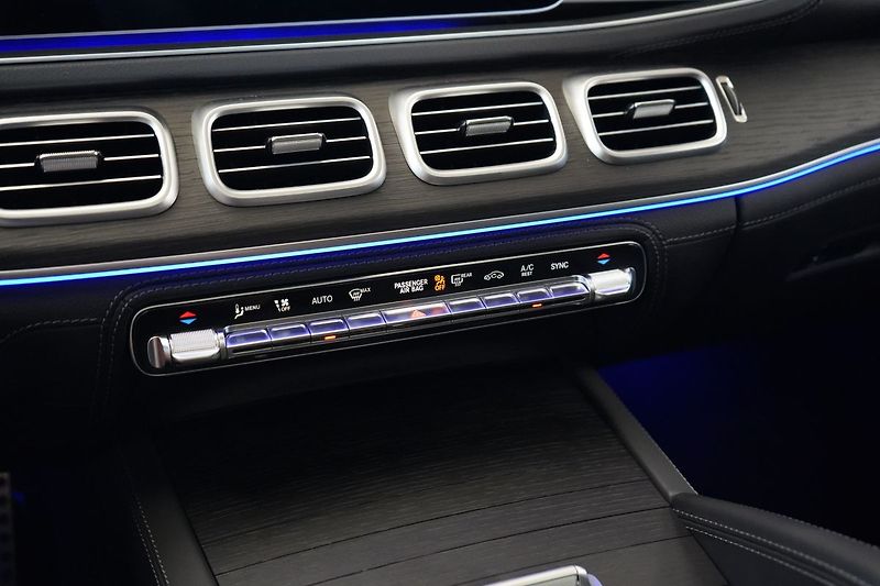 Mercedes-Benz GLS 450d 4MATIC AMG, Exclusiv, TZ - fotka 38 z 50