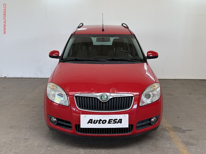 Škoda Roomster (2009) 1.2i, ČR, AC, park.asist - fotka 2 z 13
