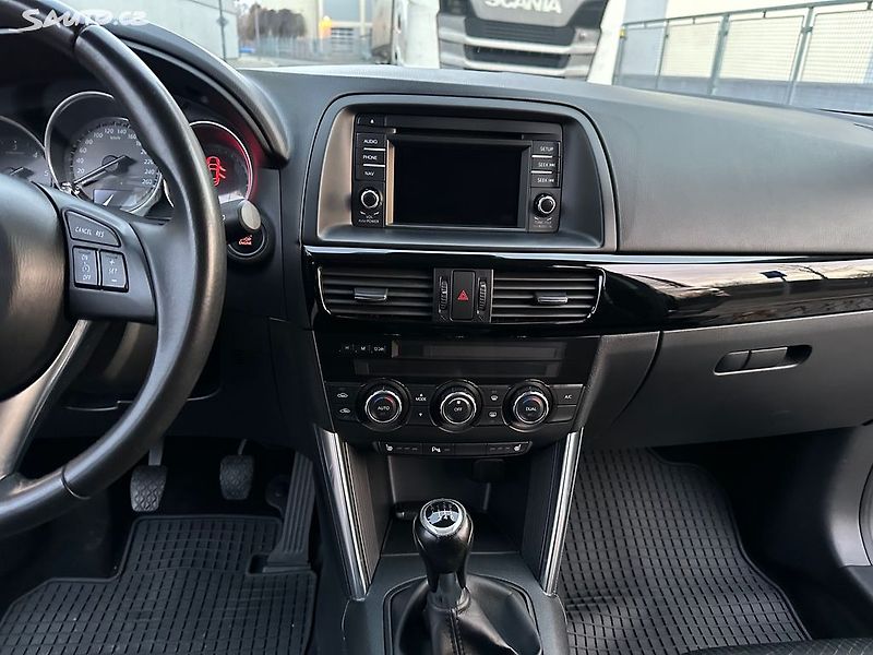 Mazda CX-5 Skyactiv AWD - fotka 20 z 32