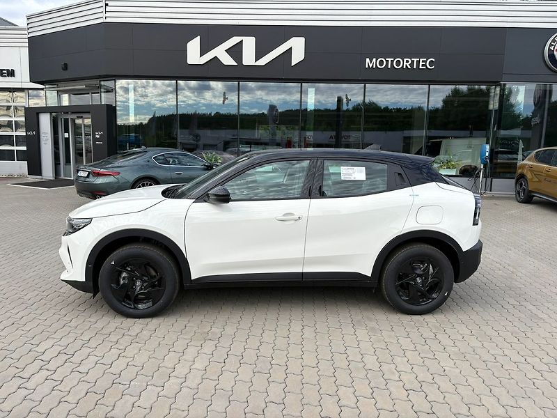 Alfa Romeo Junior (2026) 1.2 Turbo Hybrid 145k eDCT6 - fotka 4 z 16