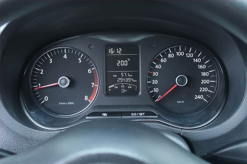 Volkswagen Polo (2011) 1.2 12V, nová STK - fotka 11 z 15