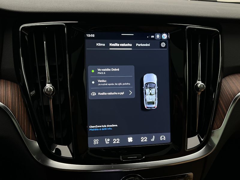 Volvo V60 (2026) B4 PLUS DARK AUT - fotka 35 z 47