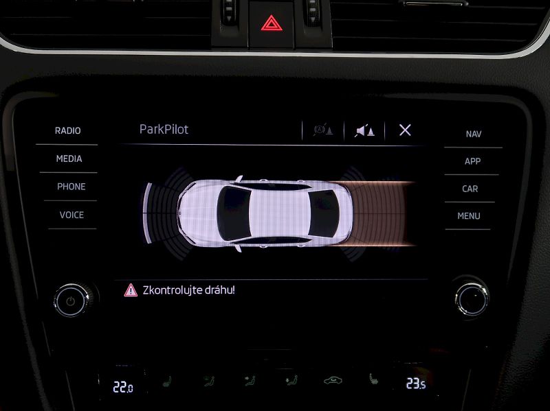 Škoda Octavia (2019) RS CHALLENGE 2.0TDI 135KW DSG - fotka 27 z 46