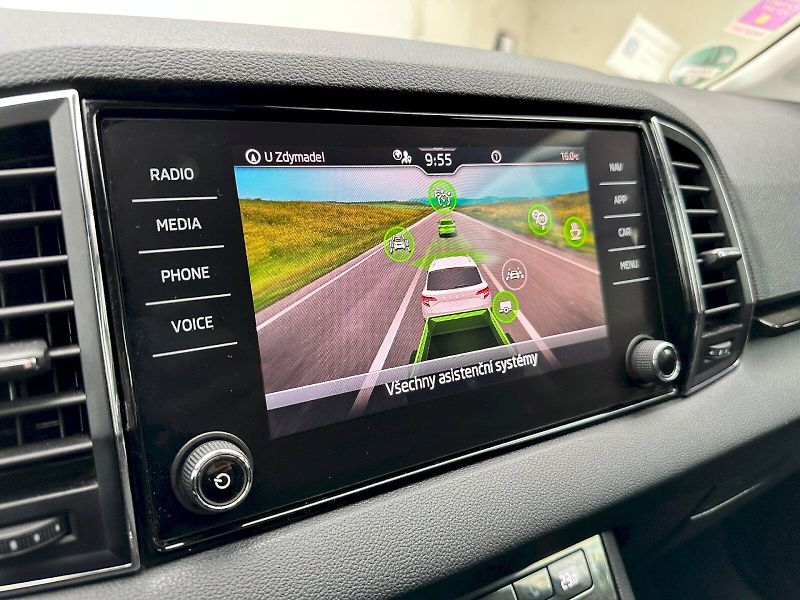 Škoda Karoq (2021) 1.5 TSI 110 kW ACT Style DSG - fotka 15 z 23