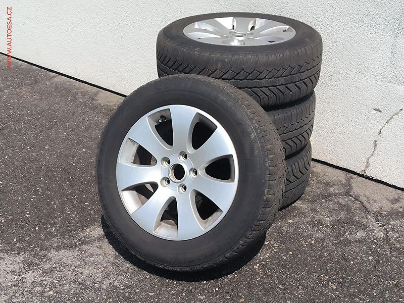 Škoda Yeti (2013) 2.0 TDi 4x4, ČR, Ambition - fotka 16 z 18
