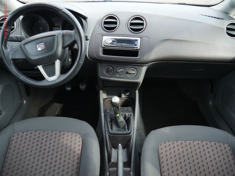 Seat Ibiza (2010) 1.2i, Klima - fotka 8 z 14