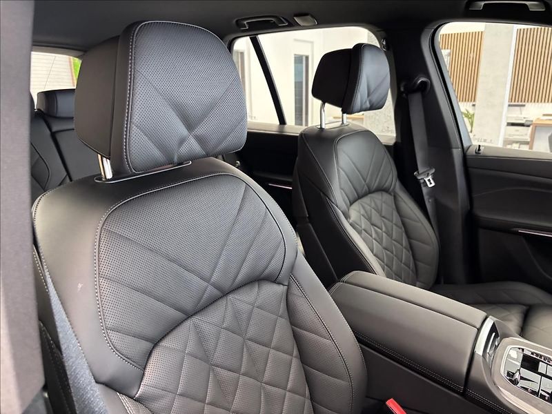 BMW X5 30D, Xdrive - fotka 27 z 32