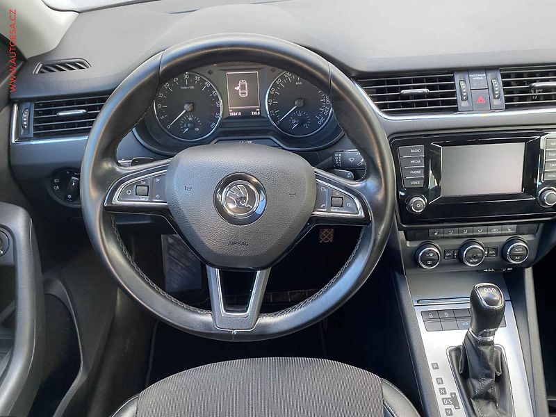 Škoda Octavia (2014) 2.0 TDI, DSG, navi, bixen - fotka 11 z 17