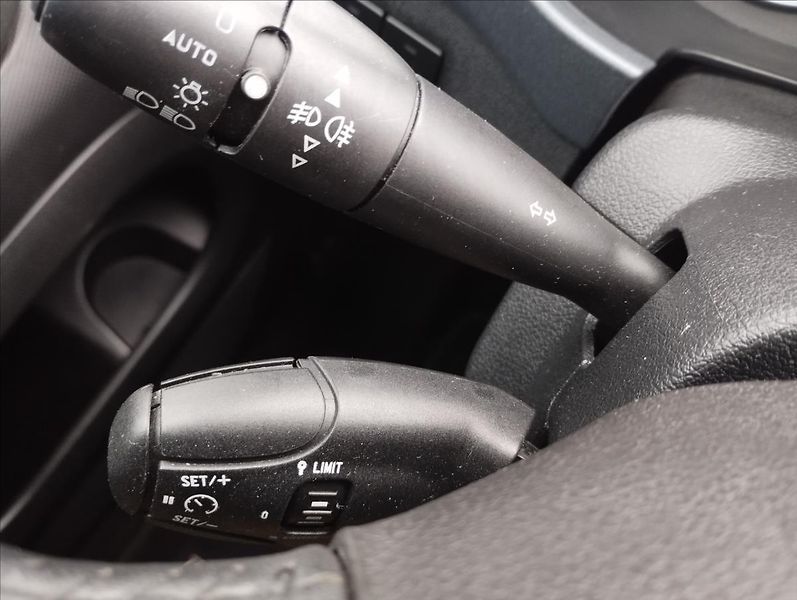 Citroën Berlingo 1,6 HDi 73KW Multispace - fotka 13 z 17