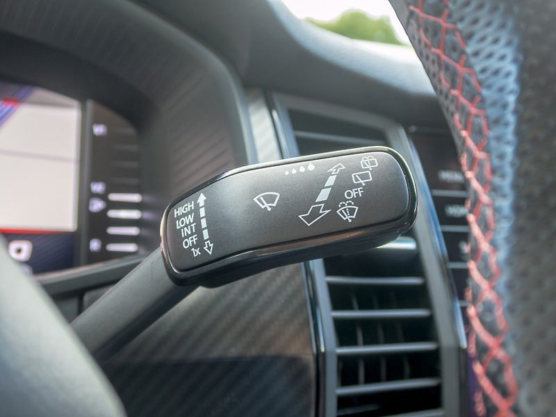 Škoda Kodiaq (2020) ČR 2.0BiTDI 176KW – MODRÉ RS - fotka 23 z 58