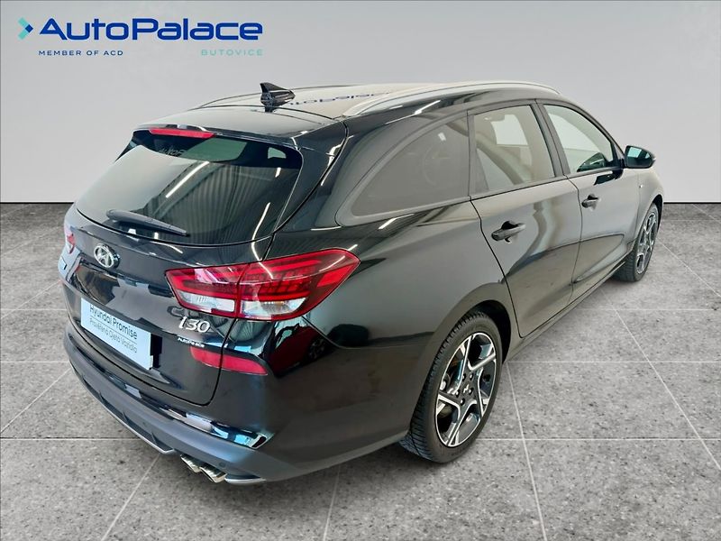 Hyundai i30 1,0 TGDI NLINE NAVIGACE - fotka 4 z 17