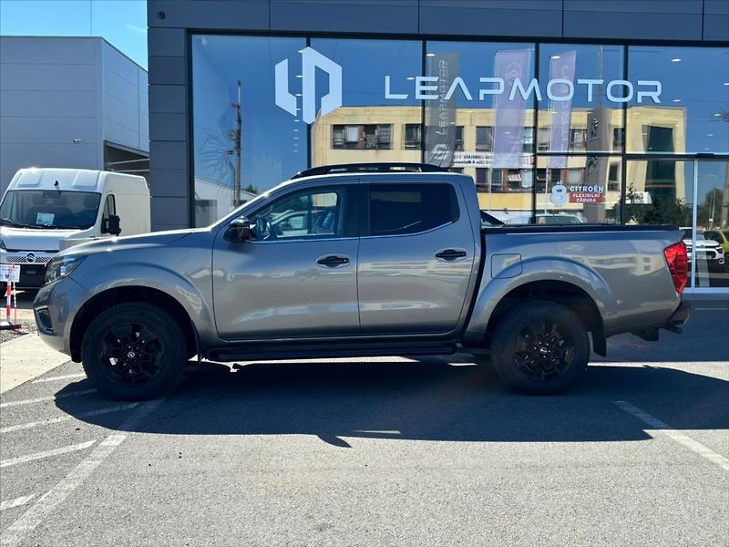 Nissan Navara 2,3 dCi - fotka 8 z 28