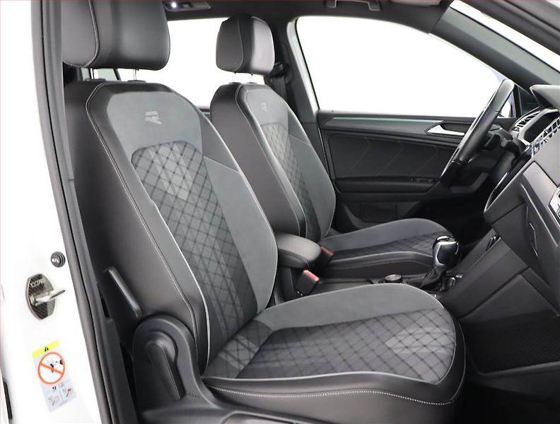 Volkswagen Tiguan Allspace (2022) R-Line 2.0 TDI - fotka 9 z 21