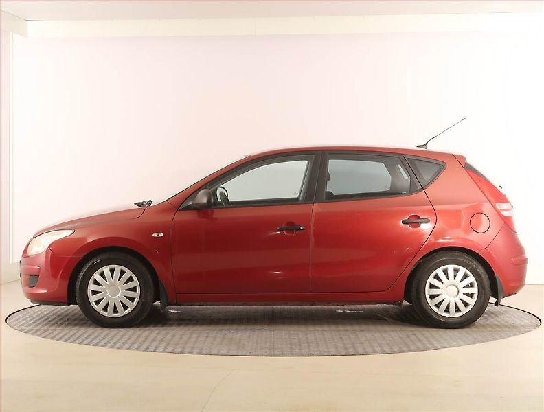 Hyundai i30 (2008) 1.4 CVVT, Serv.kniha, po STK - fotka 3 z 15